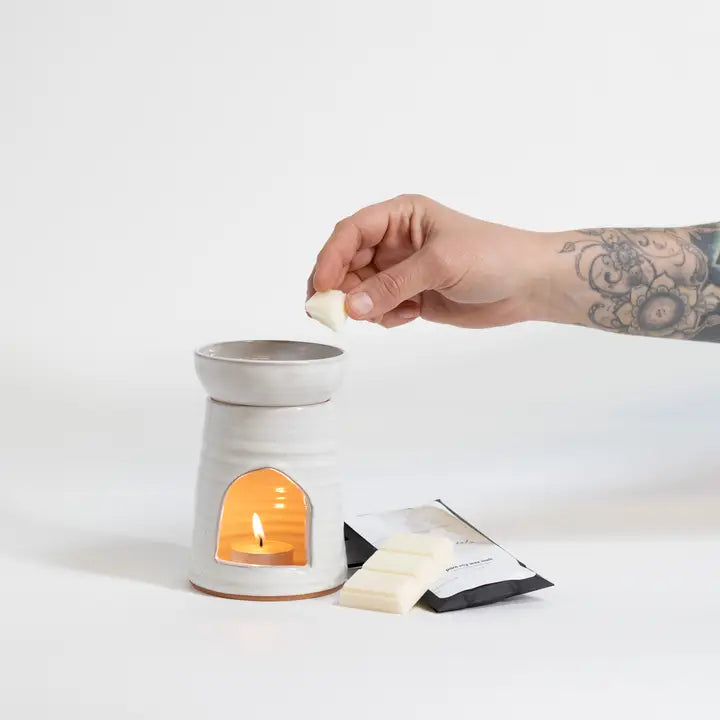 White Ceramic Diffuser: Essential Oil & Wax Melter