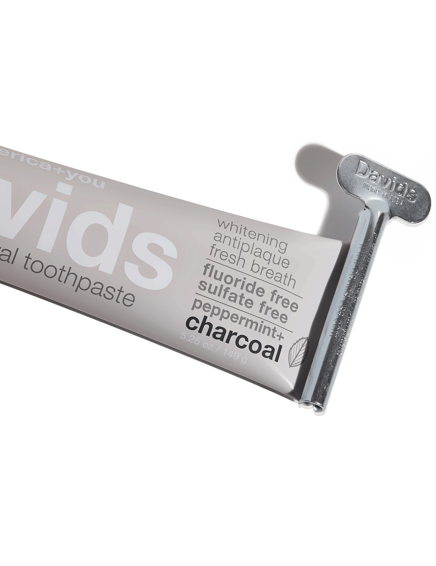 Davids Premium Toothpaste - Charcoal + Peppermint