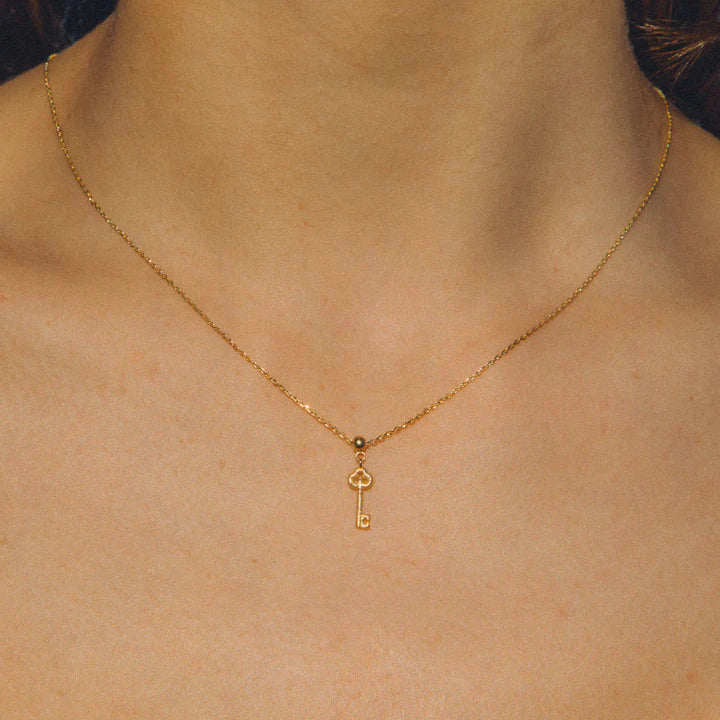 Luzón Charm Necklace